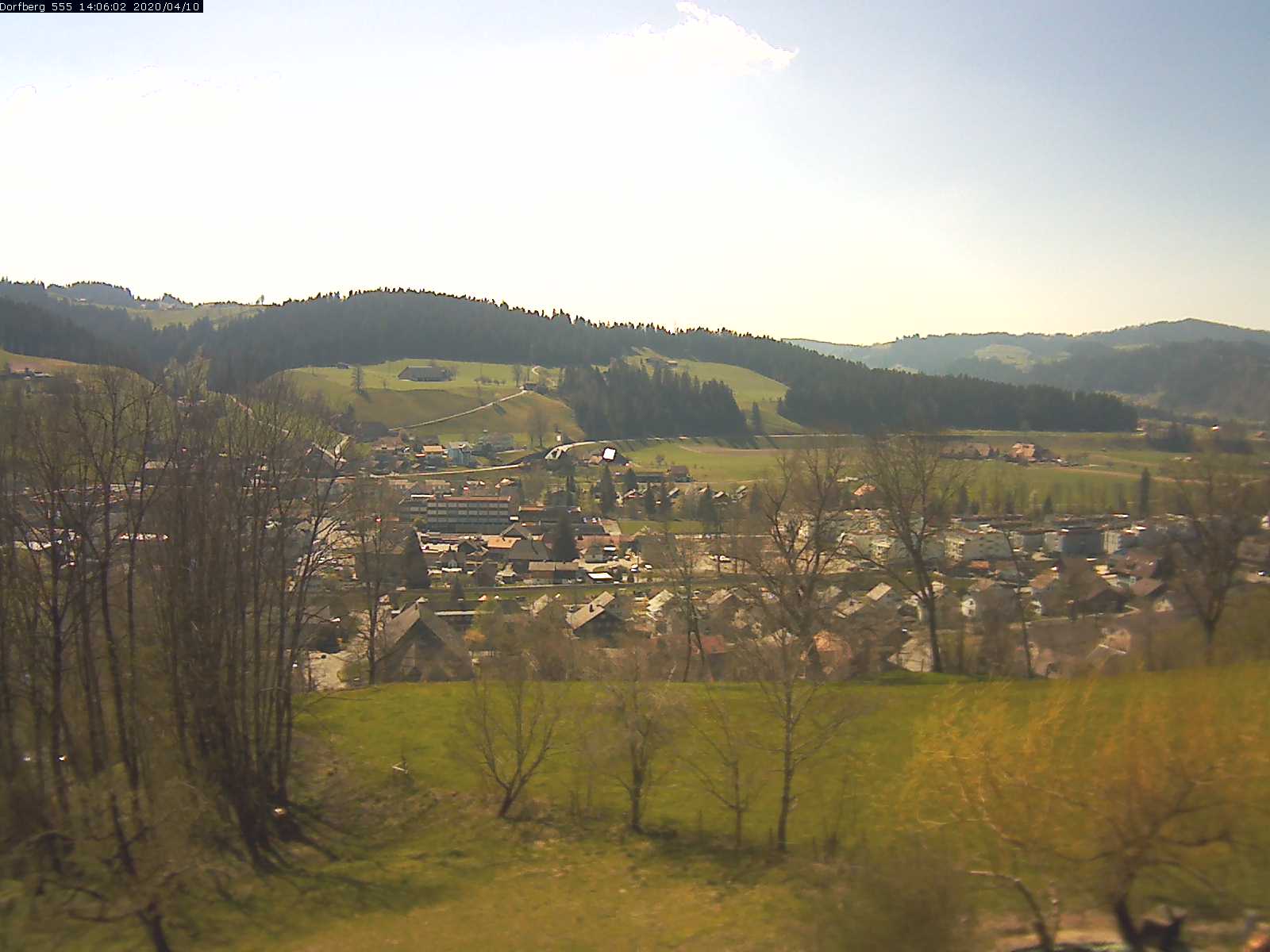 Webcam-Bild: Aussicht vom Dorfberg in Langnau 20200410-140601