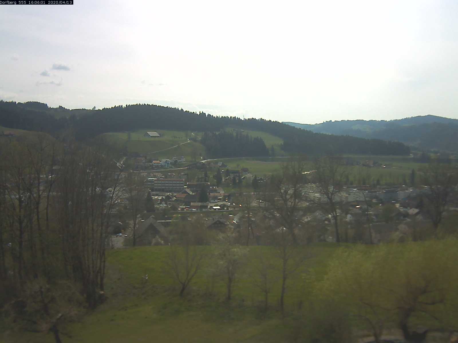 Webcam-Bild: Aussicht vom Dorfberg in Langnau 20200413-160601