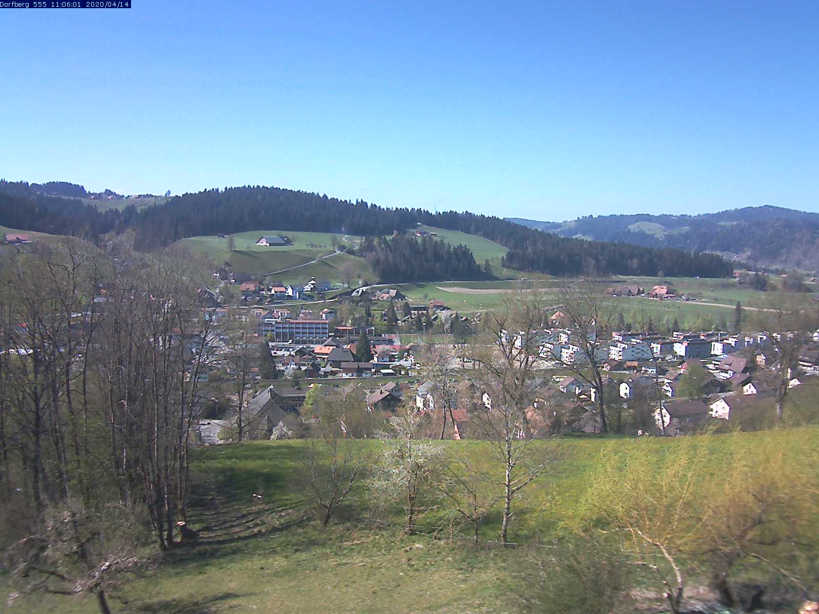 Webcam-Bild: Aussicht vom Dorfberg in Langnau 20200414-110601