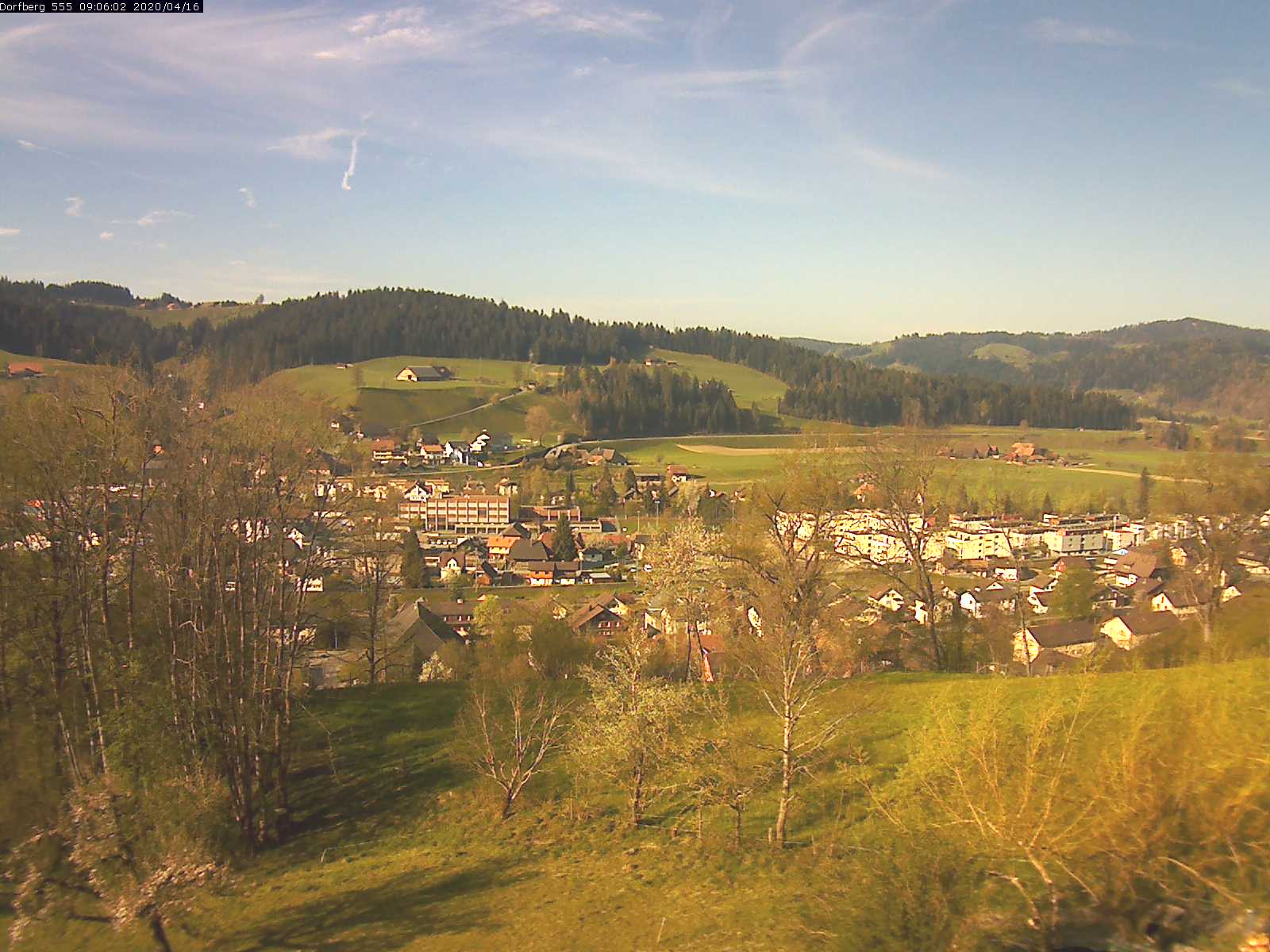 Webcam-Bild: Aussicht vom Dorfberg in Langnau 20200416-090601