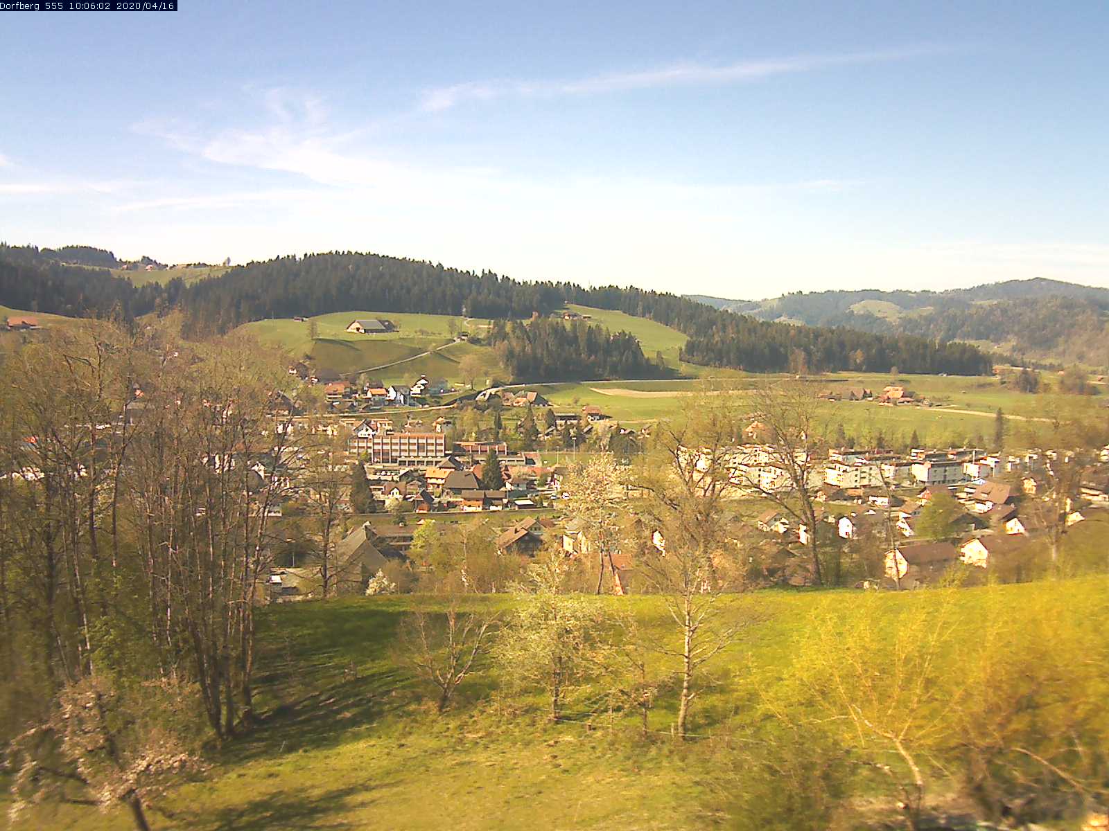 Webcam-Bild: Aussicht vom Dorfberg in Langnau 20200416-100601