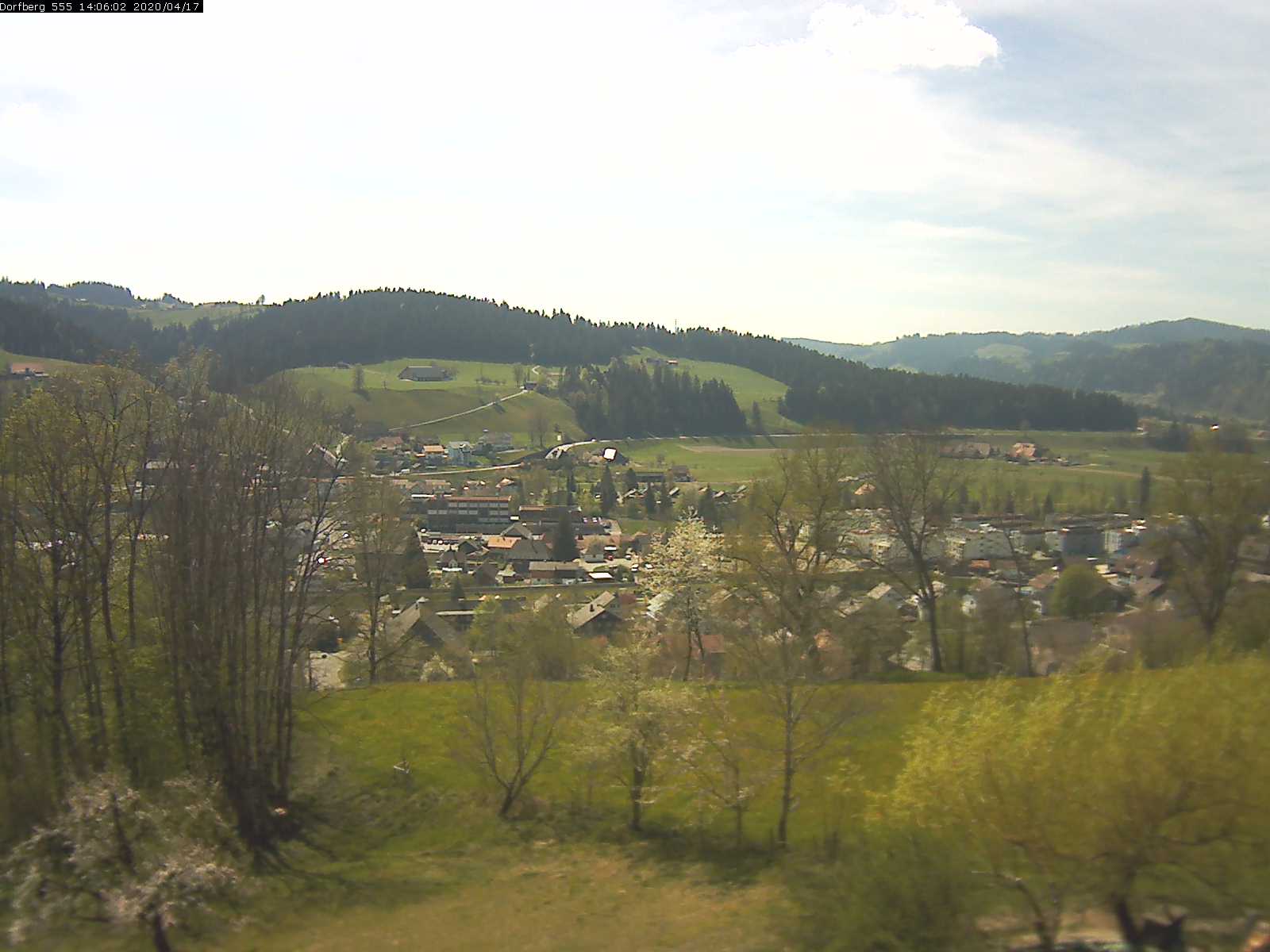 Webcam-Bild: Aussicht vom Dorfberg in Langnau 20200417-140601