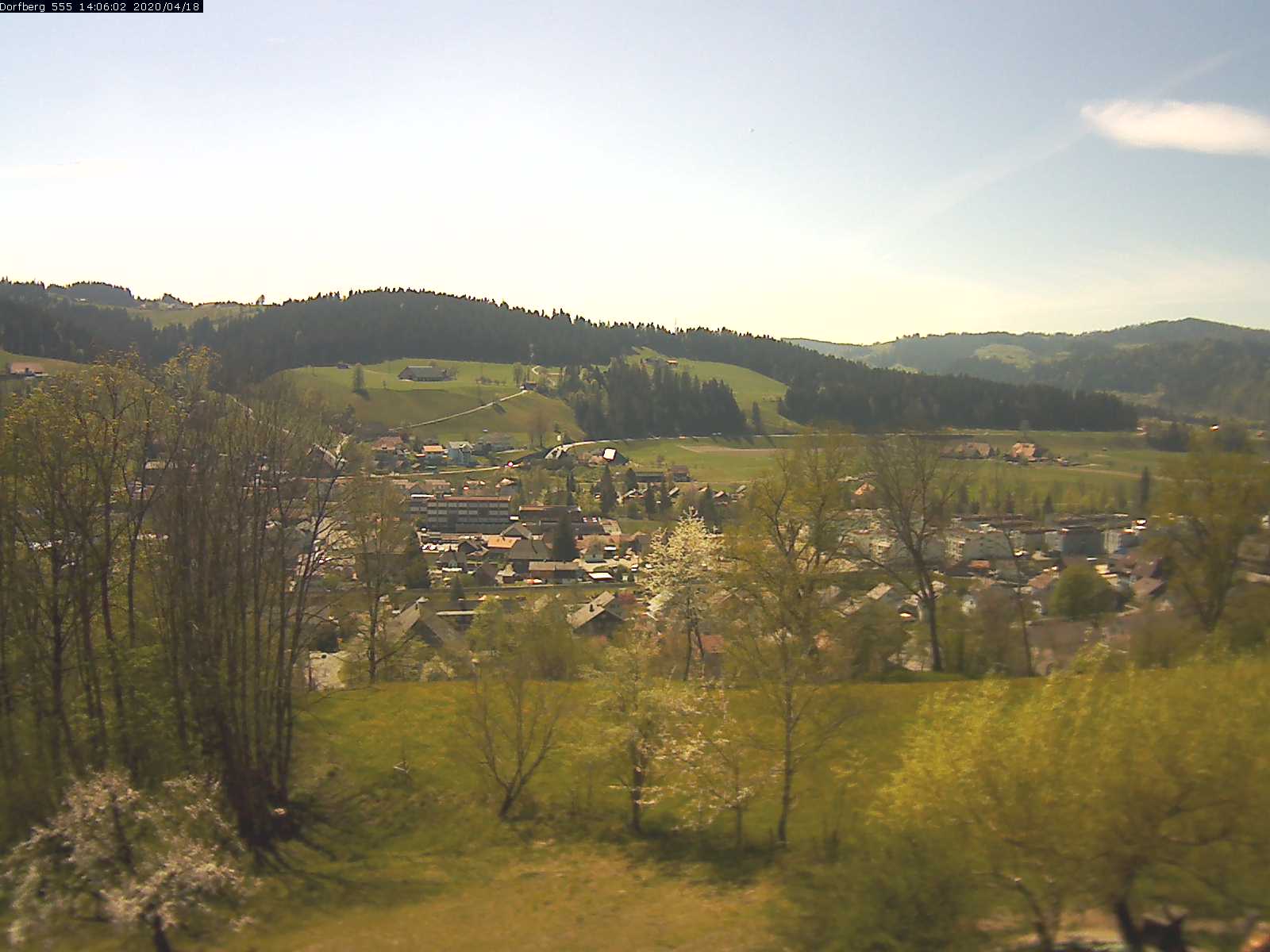 Webcam-Bild: Aussicht vom Dorfberg in Langnau 20200418-140601