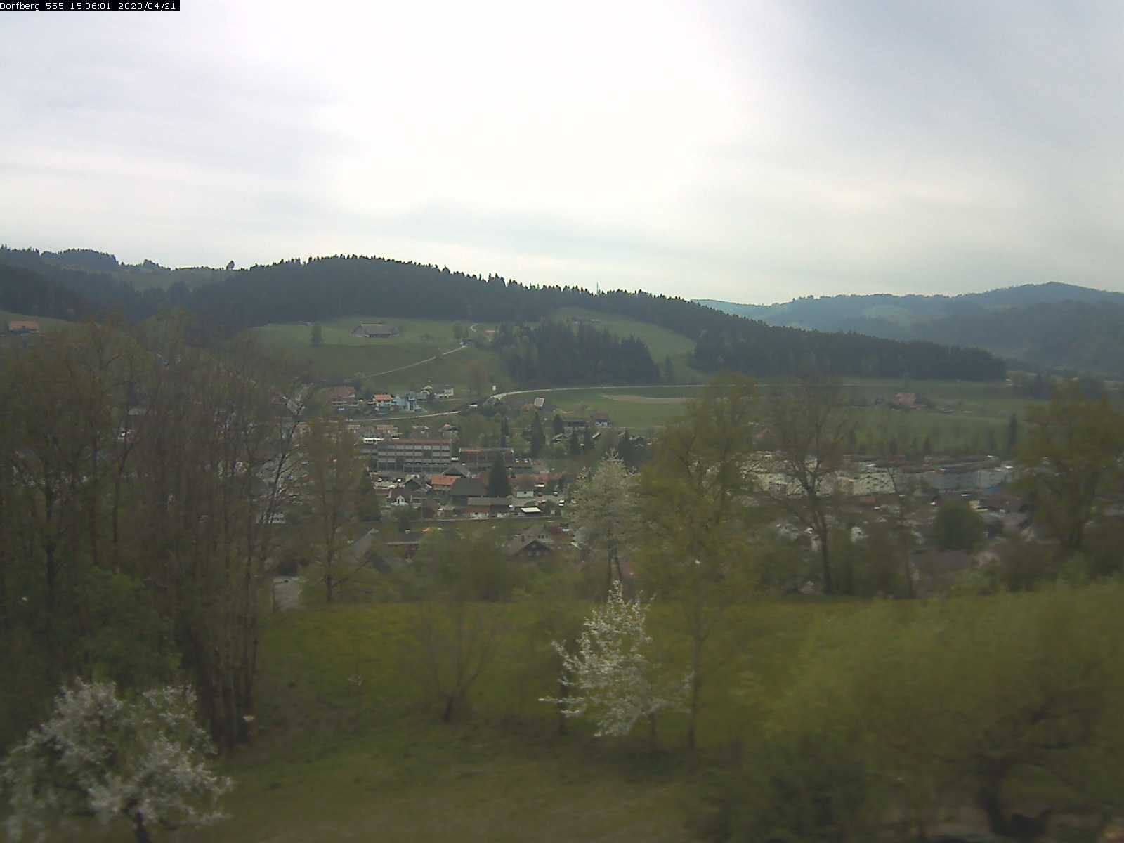 Webcam-Bild: Aussicht vom Dorfberg in Langnau 20200421-150601