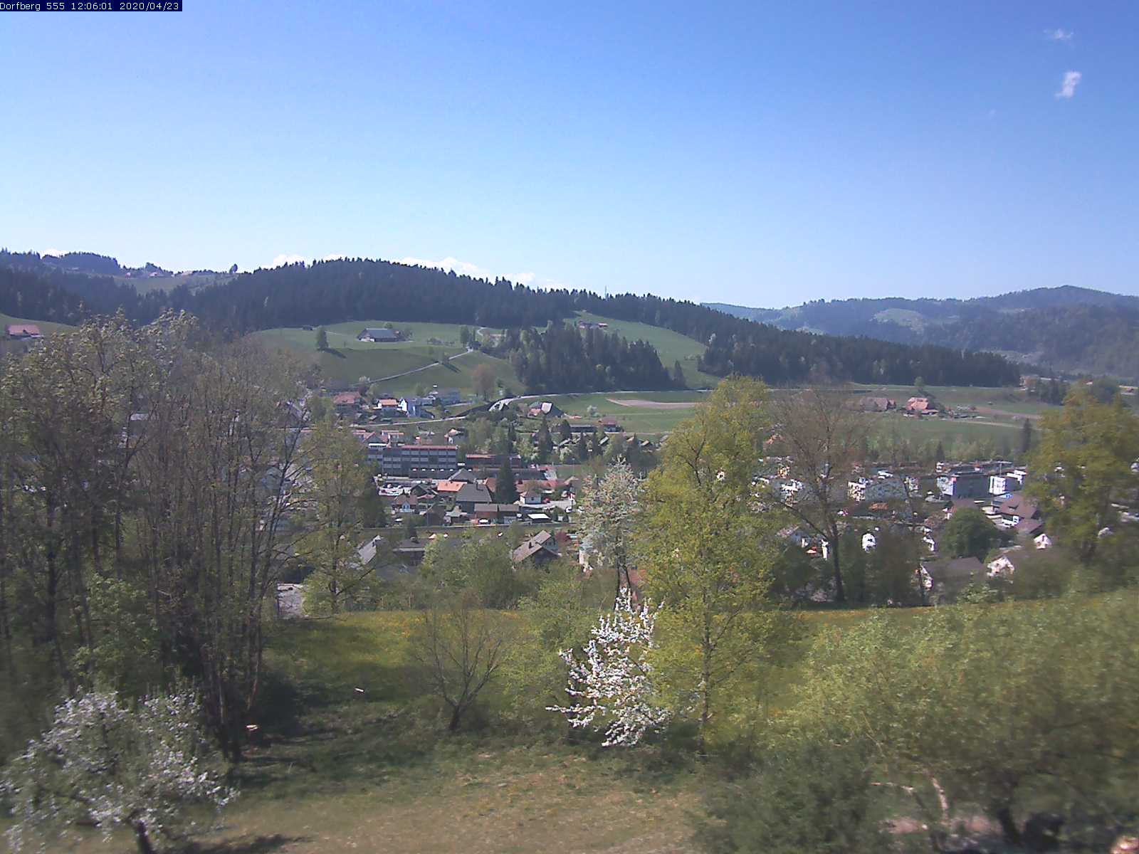 Webcam-Bild: Aussicht vom Dorfberg in Langnau 20200423-120601