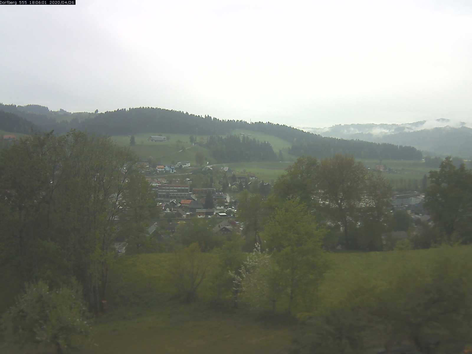 Webcam-Bild: Aussicht vom Dorfberg in Langnau 20200426-180601