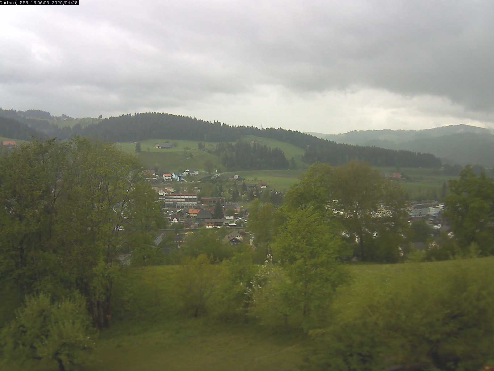 Webcam-Bild: Aussicht vom Dorfberg in Langnau 20200428-150601