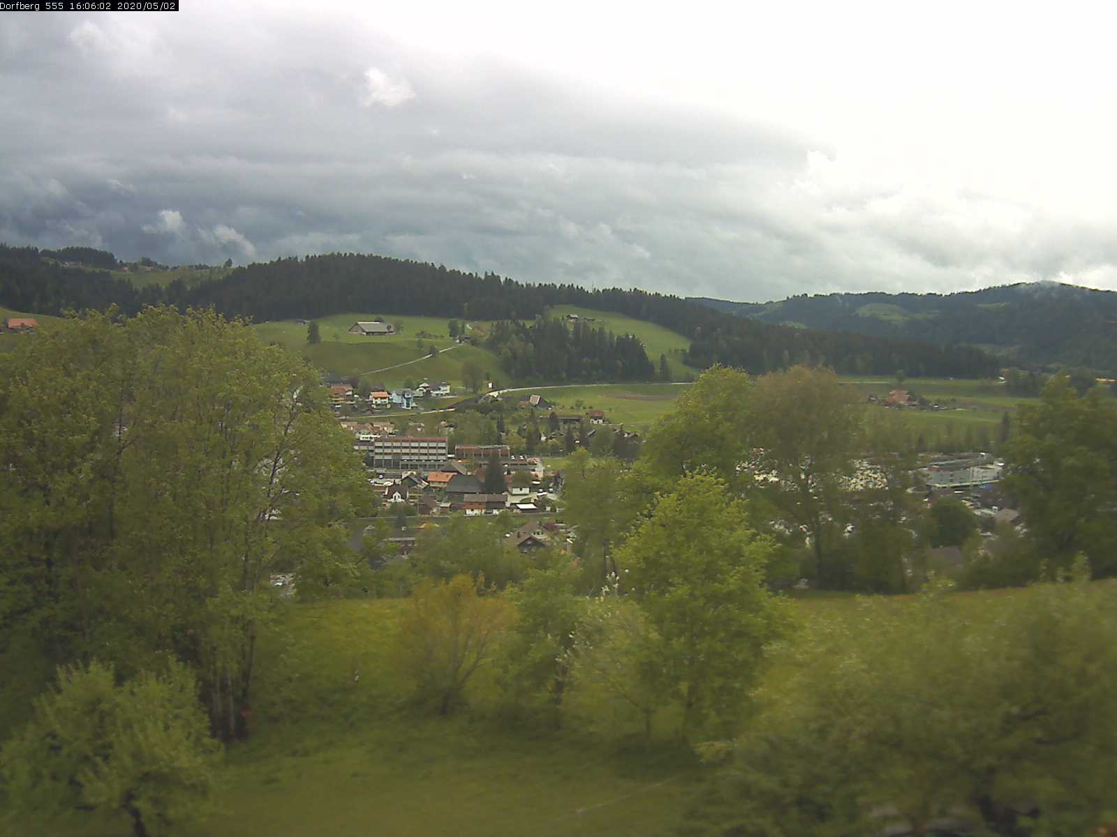 Webcam-Bild: Aussicht vom Dorfberg in Langnau 20200502-160601
