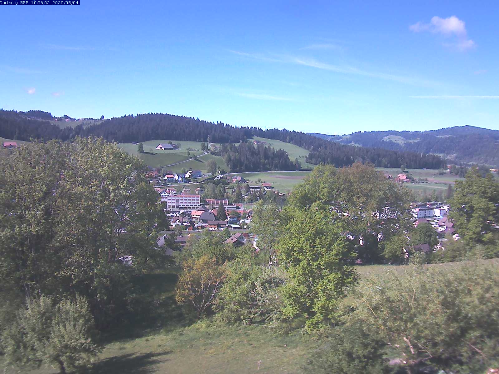 Webcam-Bild: Aussicht vom Dorfberg in Langnau 20200504-100601