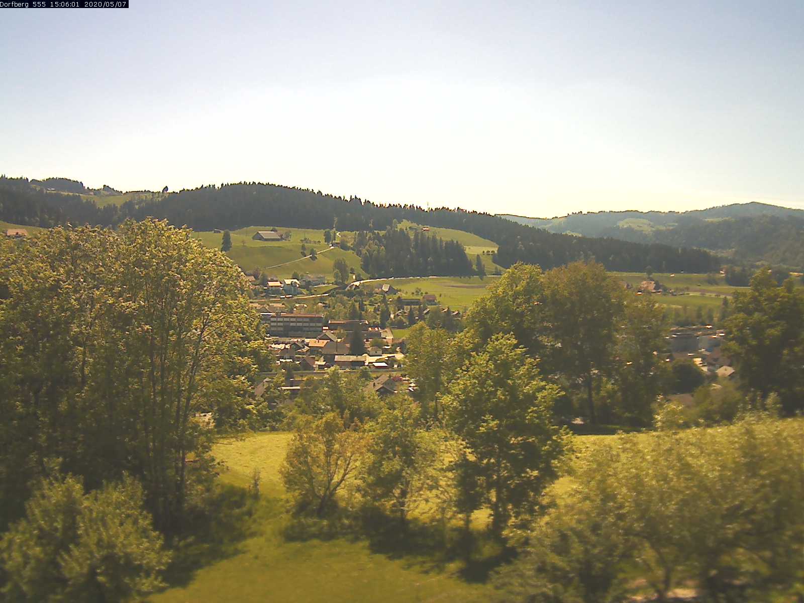 Webcam-Bild: Aussicht vom Dorfberg in Langnau 20200507-150601