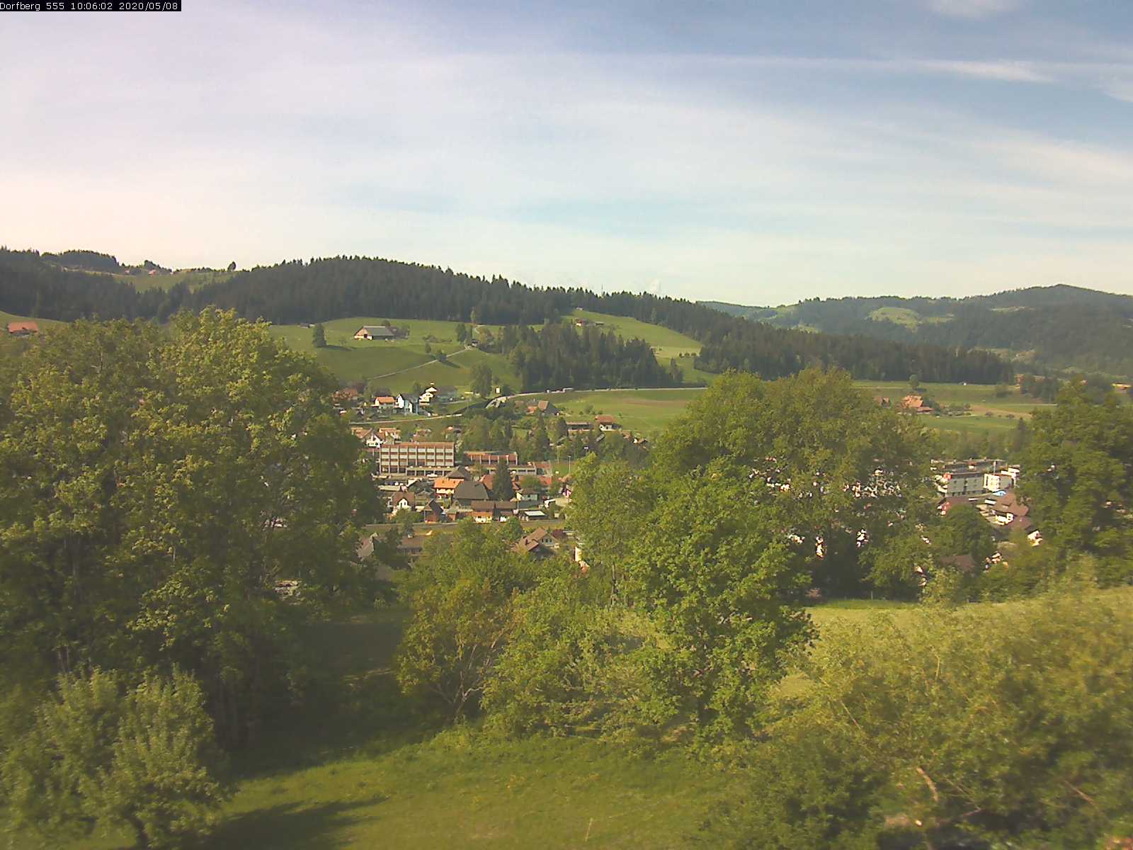 Webcam-Bild: Aussicht vom Dorfberg in Langnau 20200508-100601