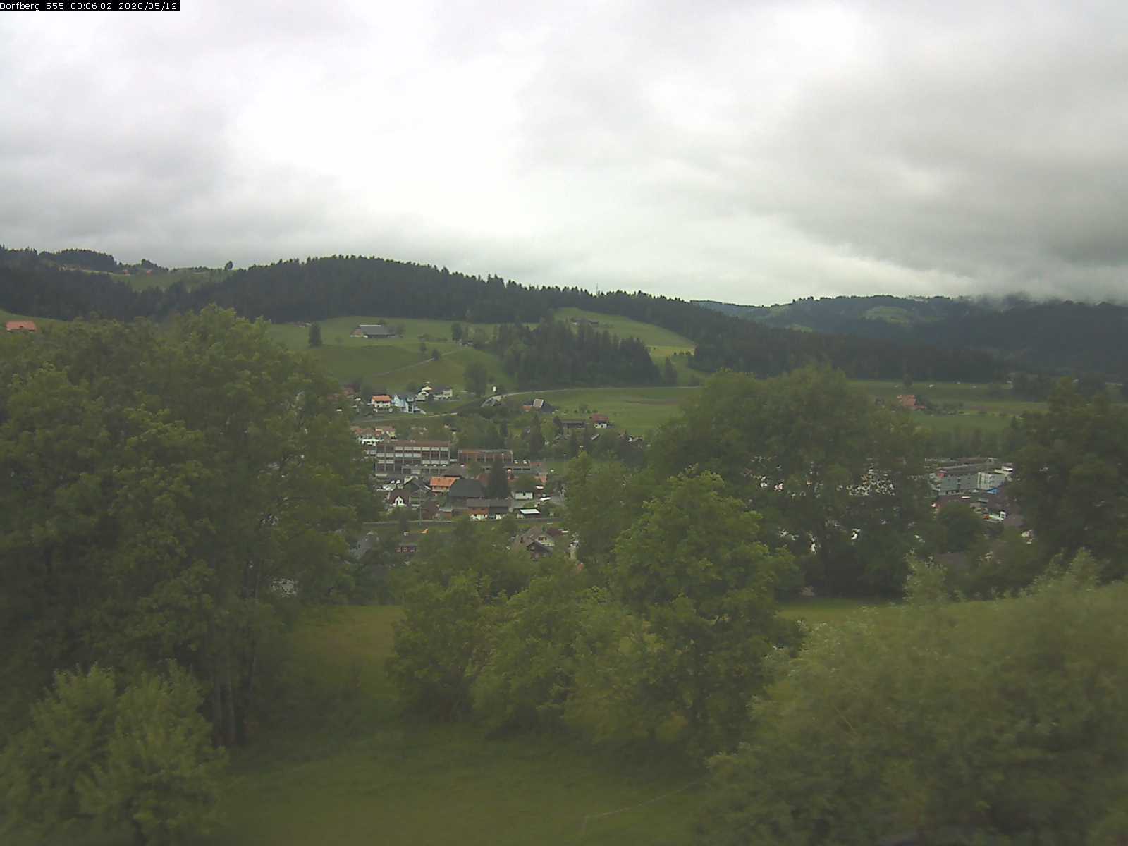 Webcam-Bild: Aussicht vom Dorfberg in Langnau 20200512-080601