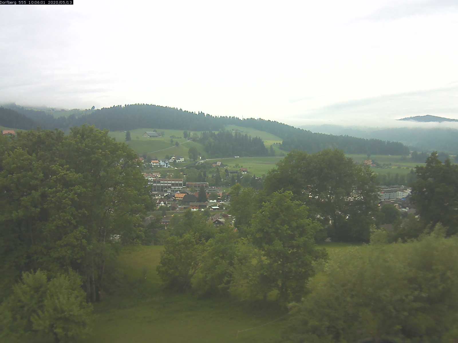 Webcam-Bild: Aussicht vom Dorfberg in Langnau 20200513-100601