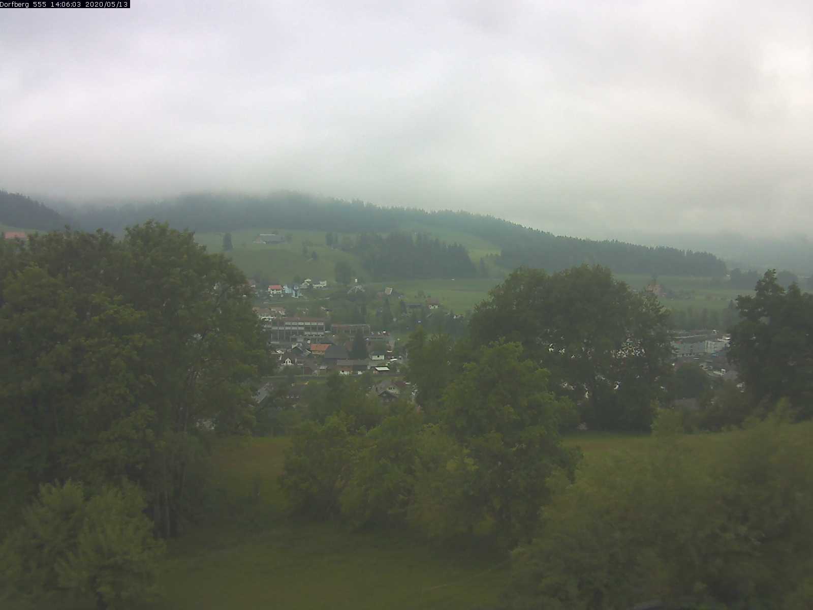 Webcam-Bild: Aussicht vom Dorfberg in Langnau 20200513-140601
