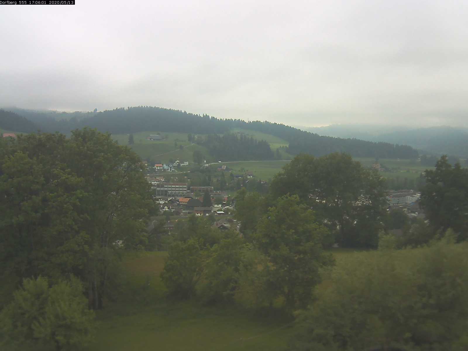 Webcam-Bild: Aussicht vom Dorfberg in Langnau 20200513-170601