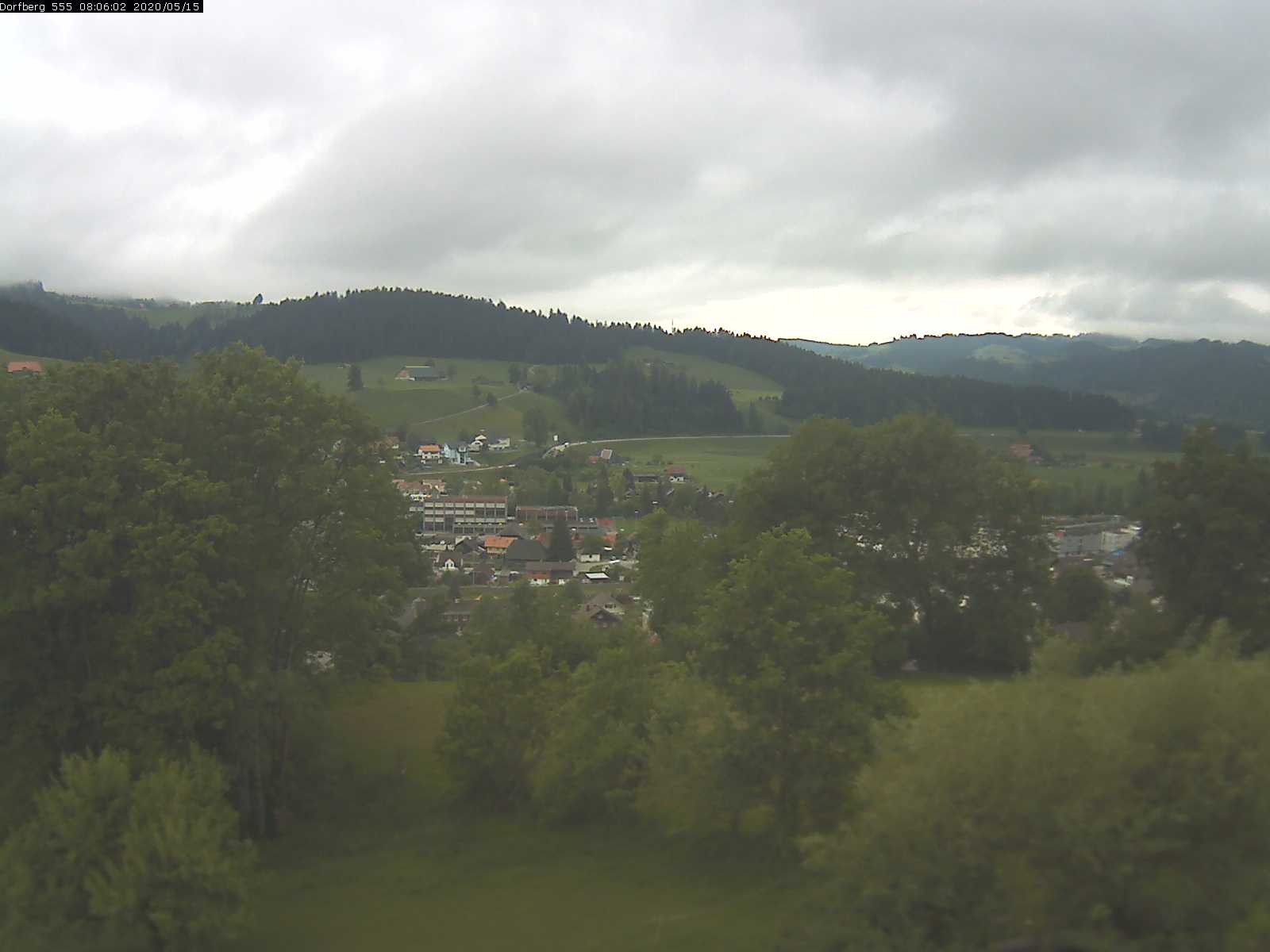 Webcam-Bild: Aussicht vom Dorfberg in Langnau 20200515-080601