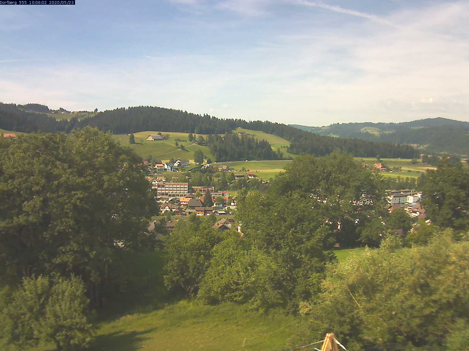 Webcam-Bild: Aussicht vom Dorfberg in Langnau 20200523-100601