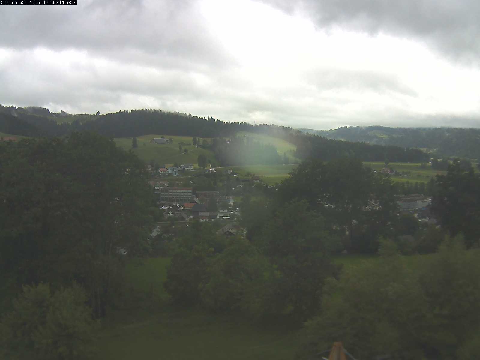 Webcam-Bild: Aussicht vom Dorfberg in Langnau 20200523-140602