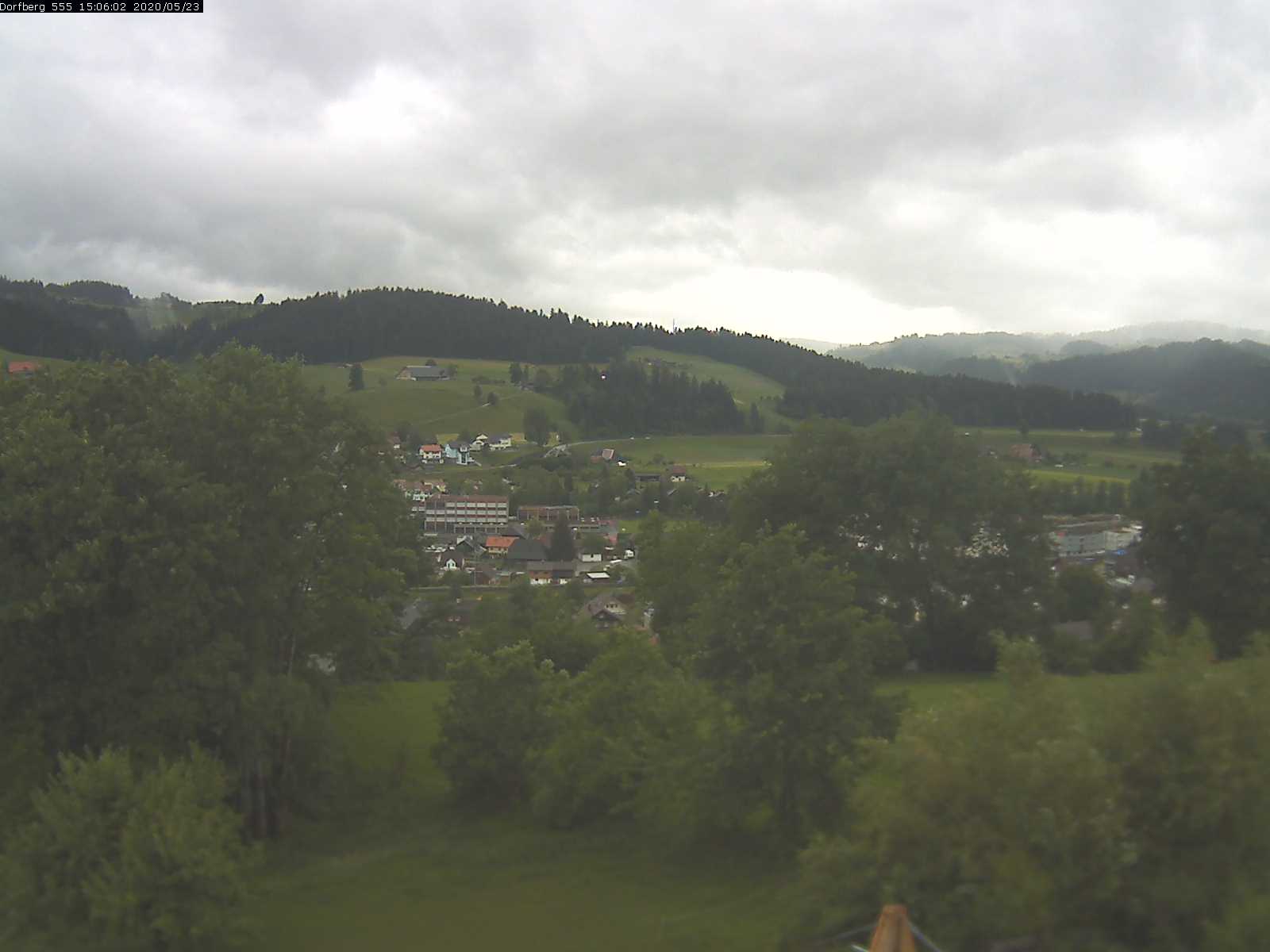 Webcam-Bild: Aussicht vom Dorfberg in Langnau 20200523-150601