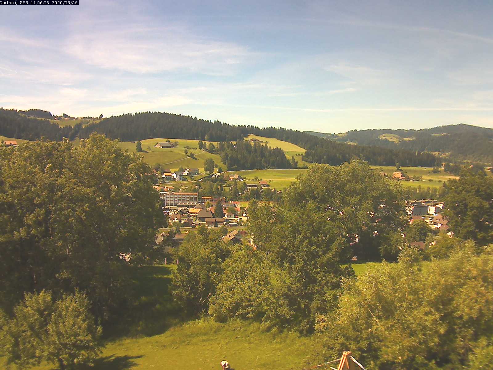 Webcam-Bild: Aussicht vom Dorfberg in Langnau 20200526-110601