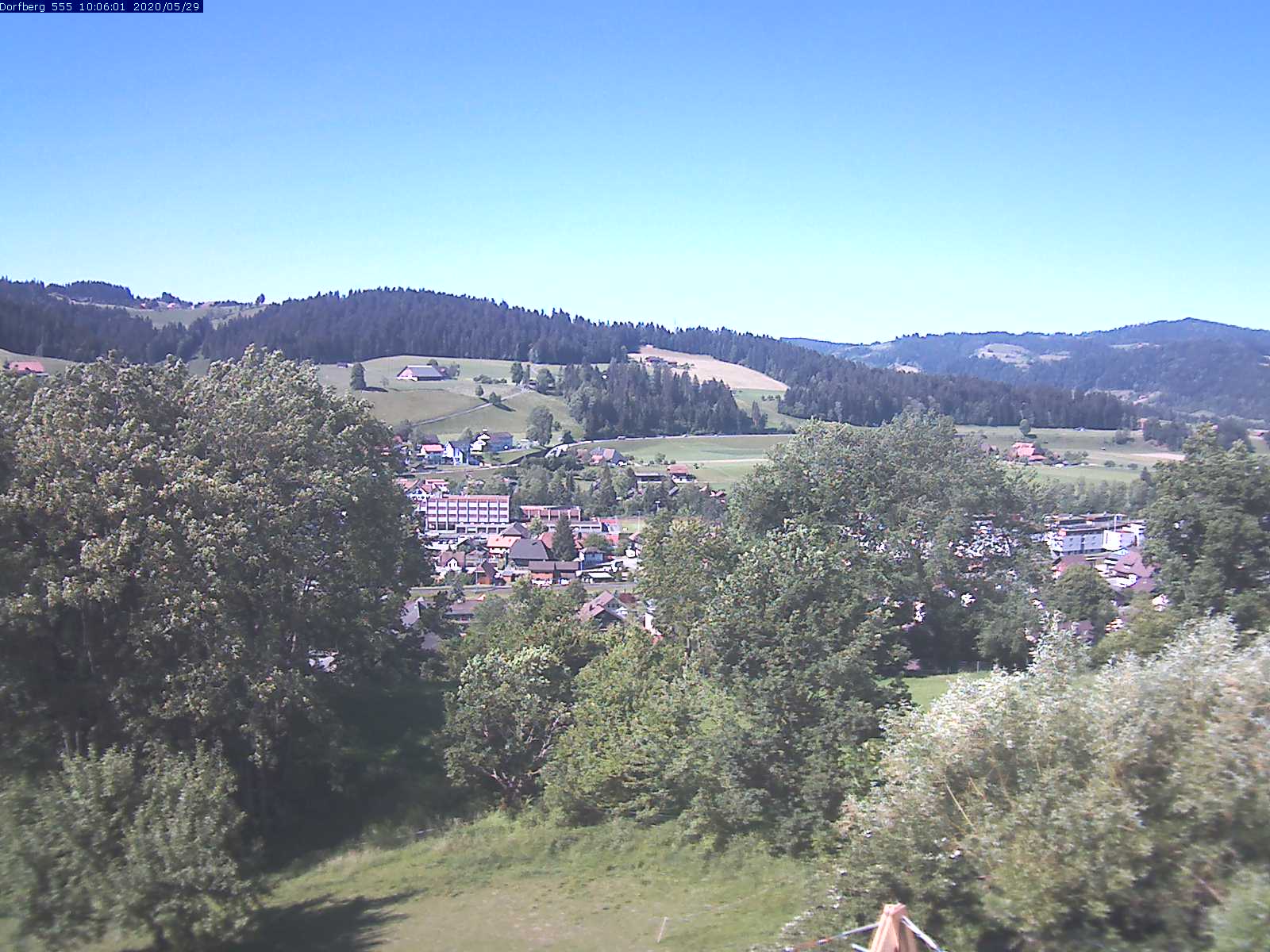 Webcam-Bild: Aussicht vom Dorfberg in Langnau 20200529-100601