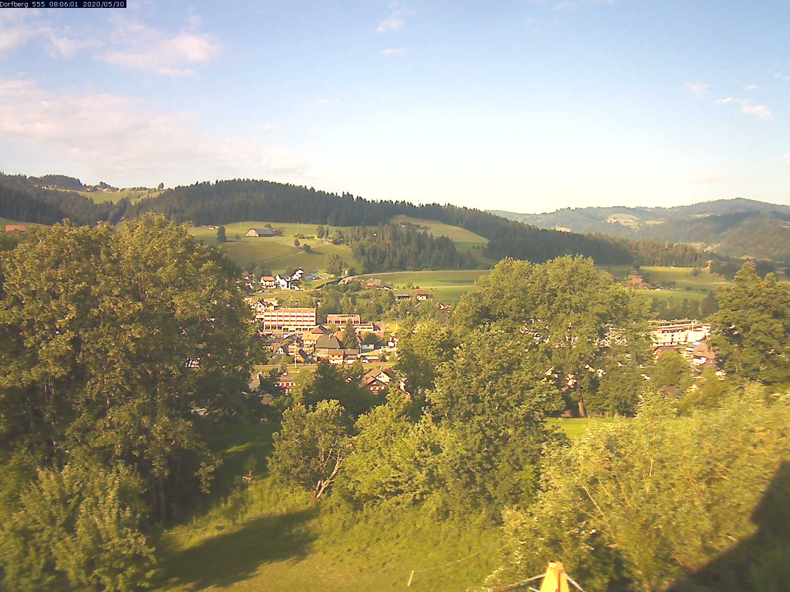 Webcam-Bild: Aussicht vom Dorfberg in Langnau 20200530-080601