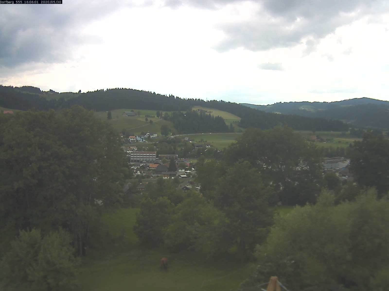 Webcam-Bild: Aussicht vom Dorfberg in Langnau 20200530-160601