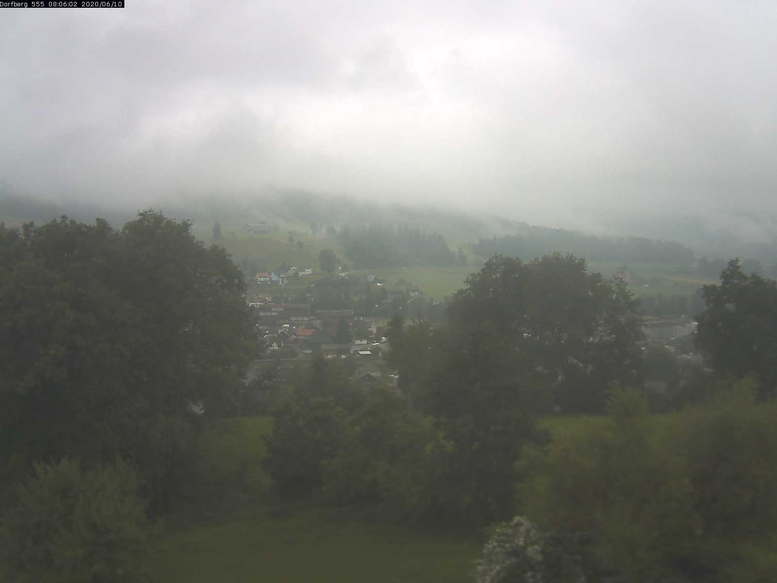 Webcam-Bild: Aussicht vom Dorfberg in Langnau 20200610-080601