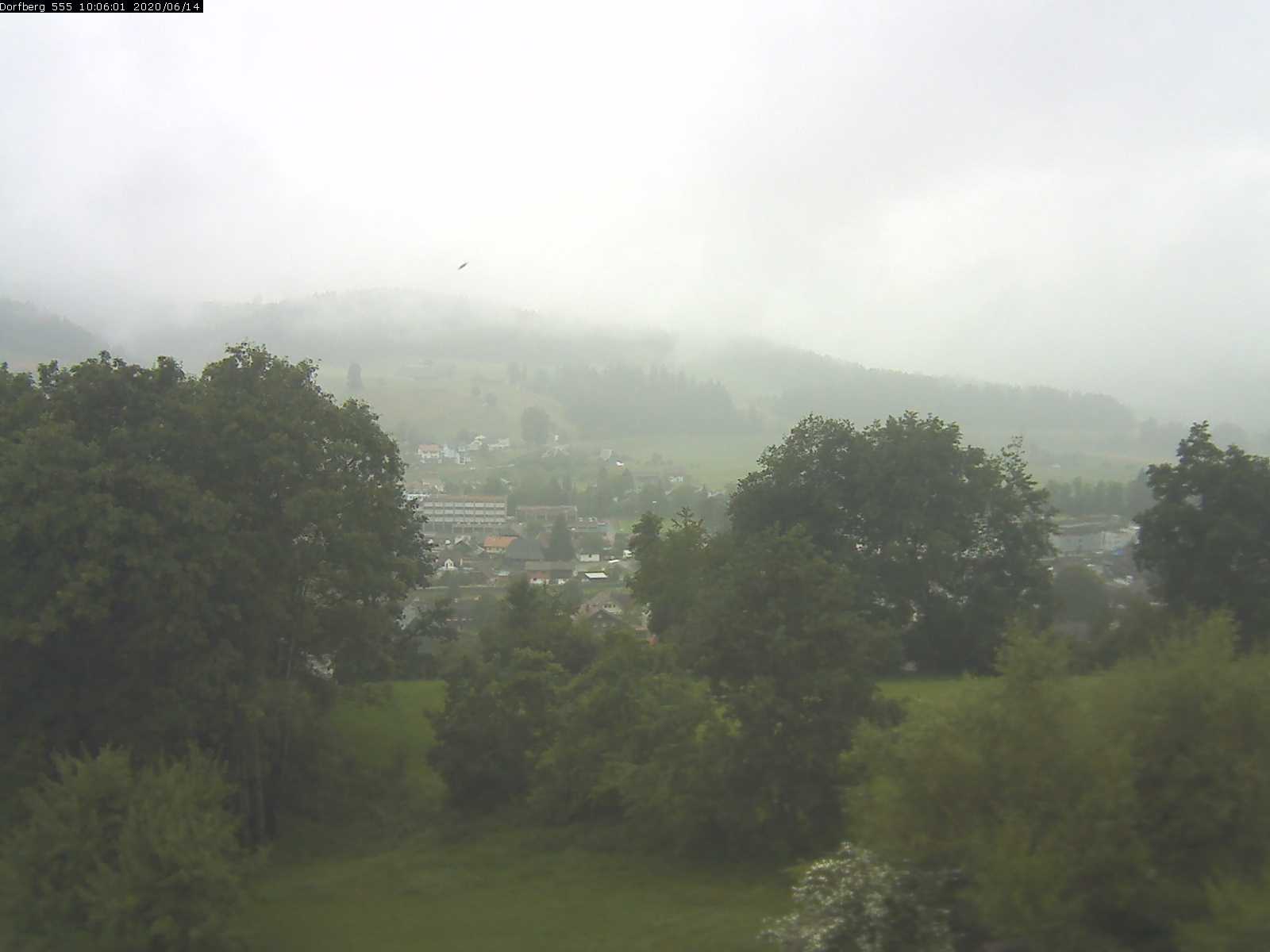 Webcam-Bild: Aussicht vom Dorfberg in Langnau 20200614-100601