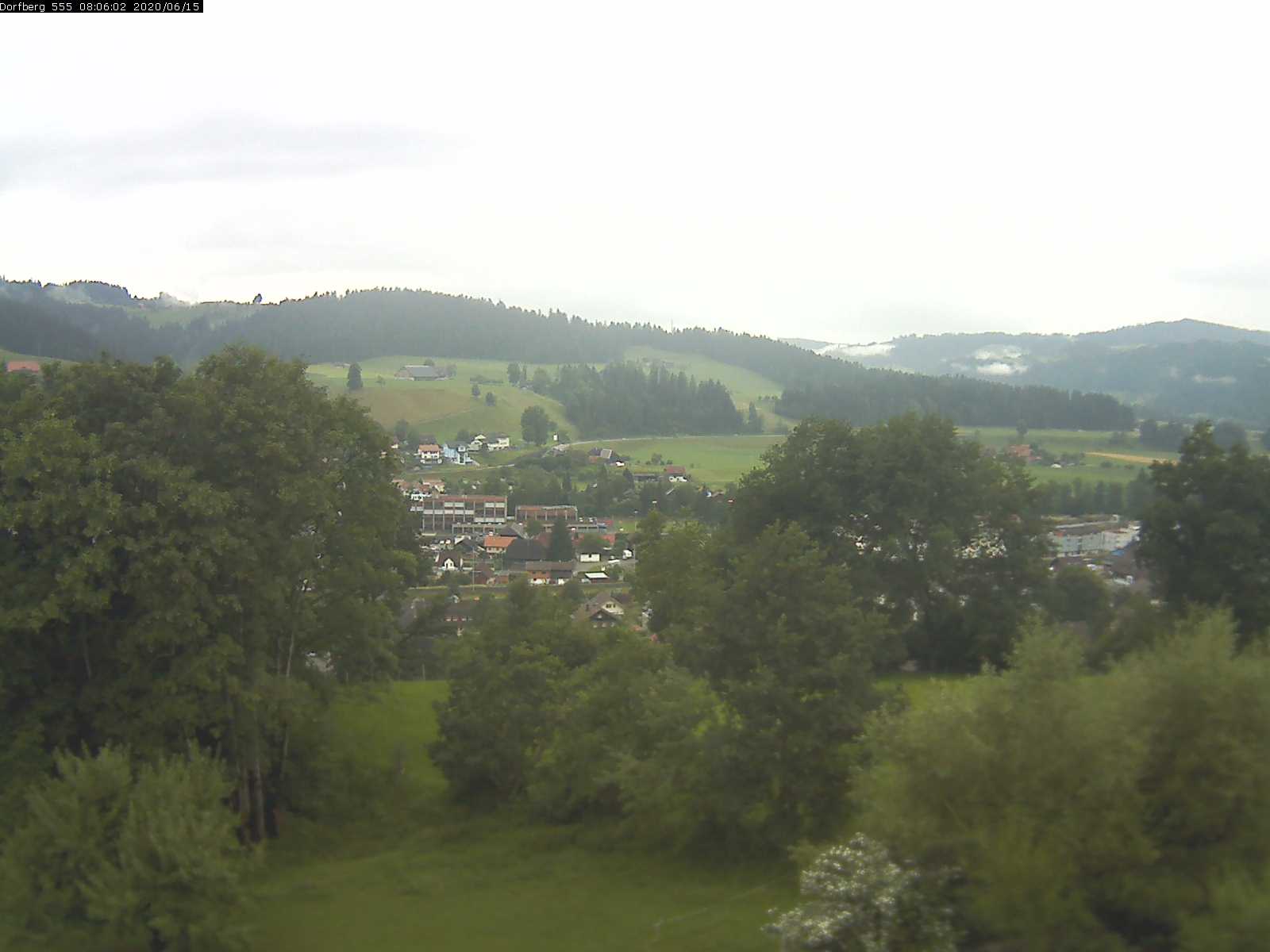 Webcam-Bild: Aussicht vom Dorfberg in Langnau 20200615-080601