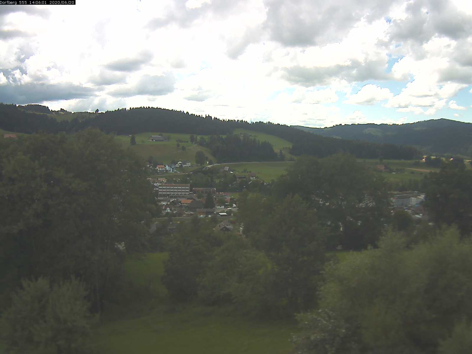 Webcam-Bild: Aussicht vom Dorfberg in Langnau 20200620-140601