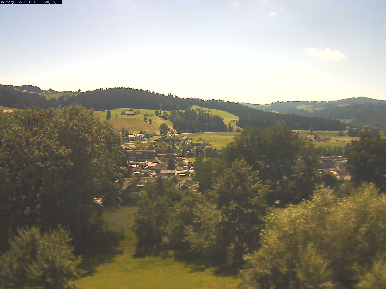 Webcam-Bild: Aussicht vom Dorfberg in Langnau 20200623-150602