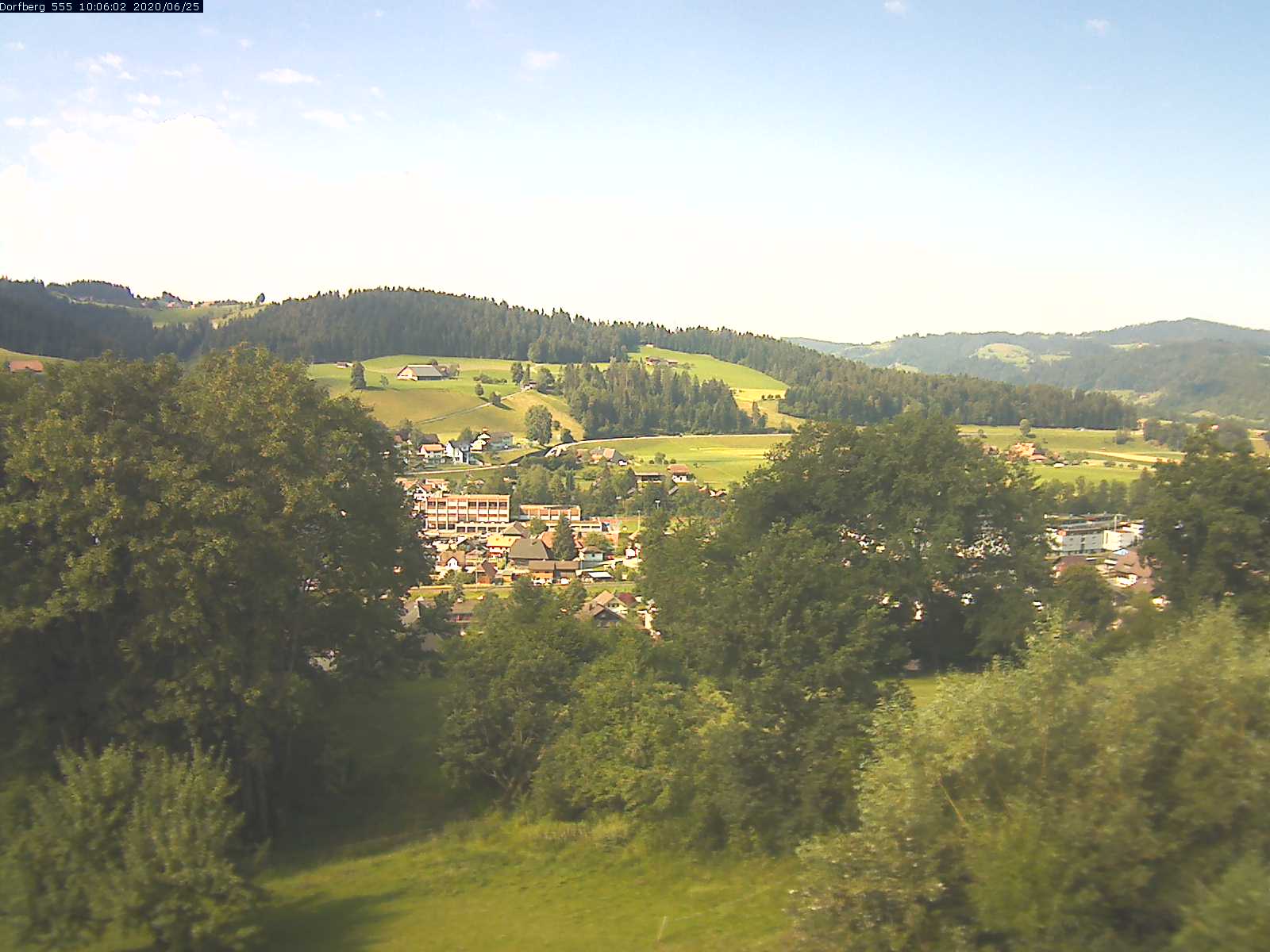 Webcam-Bild: Aussicht vom Dorfberg in Langnau 20200625-100601
