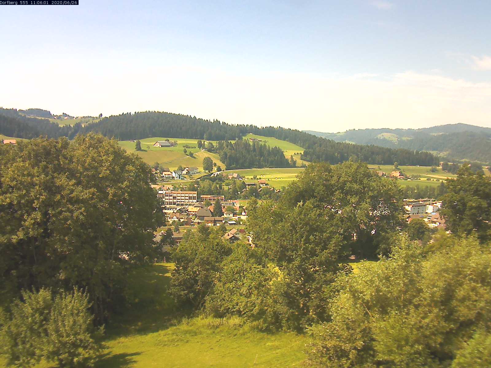 Webcam-Bild: Aussicht vom Dorfberg in Langnau 20200626-110601