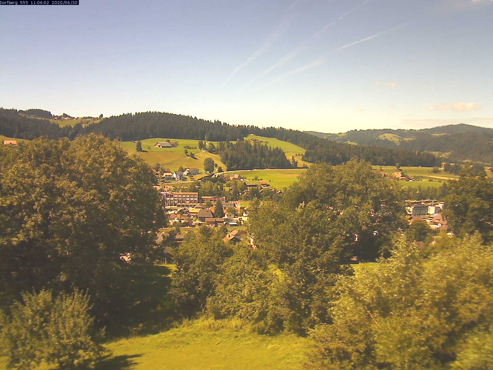 Webcam-Bild: Aussicht vom Dorfberg in Langnau 20200630-110601