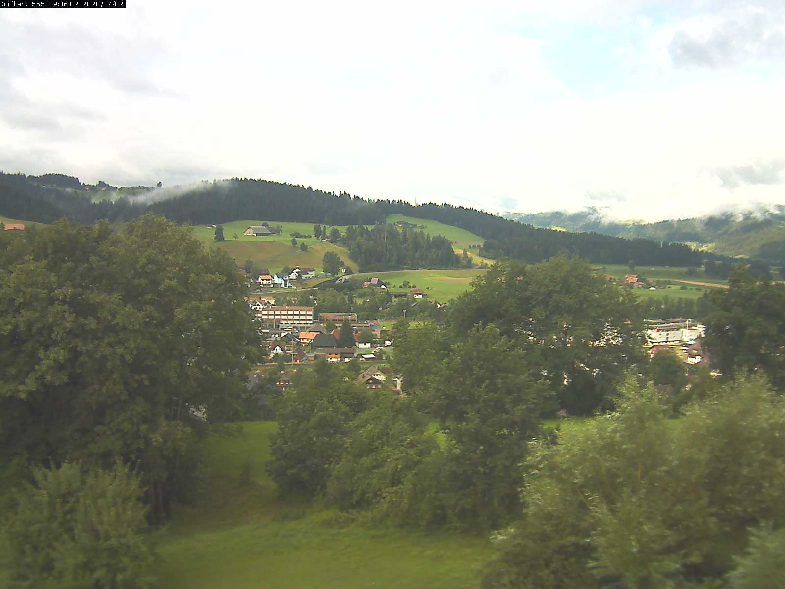 Webcam-Bild: Aussicht vom Dorfberg in Langnau 20200702-090601