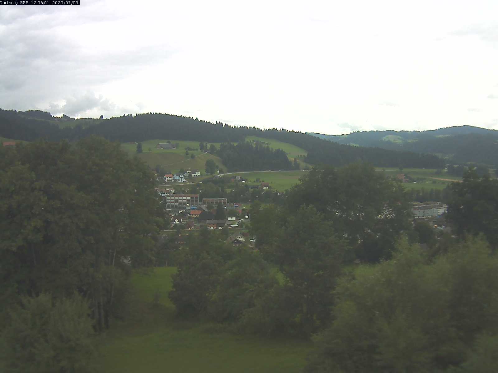 Webcam-Bild: Aussicht vom Dorfberg in Langnau 20200703-120601