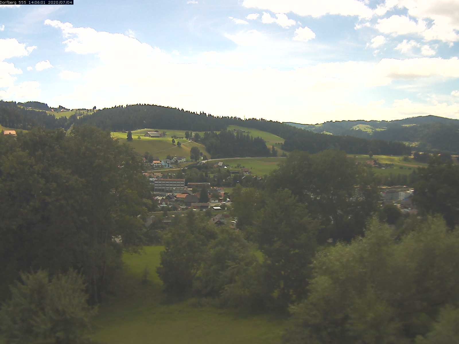Webcam-Bild: Aussicht vom Dorfberg in Langnau 20200704-140601