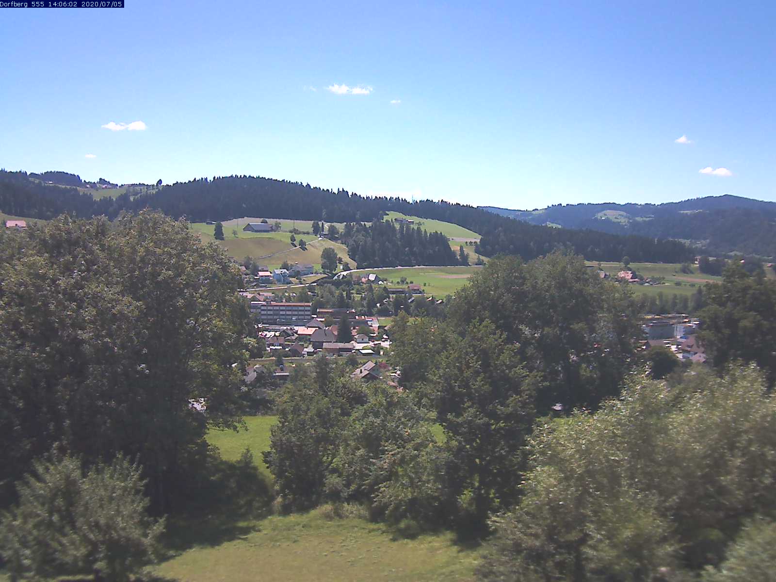 Webcam-Bild: Aussicht vom Dorfberg in Langnau 20200705-140601