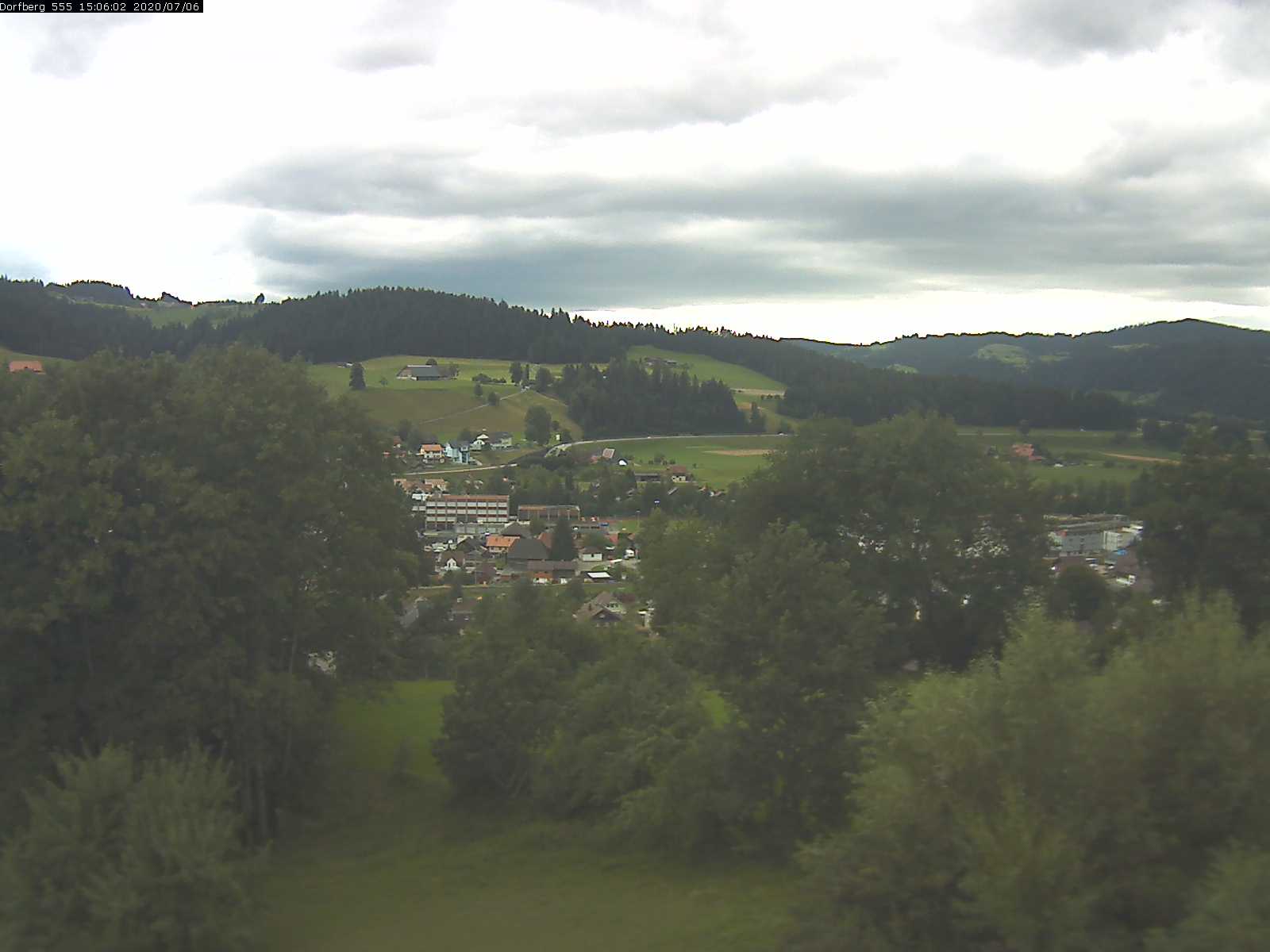 Webcam-Bild: Aussicht vom Dorfberg in Langnau 20200706-150601