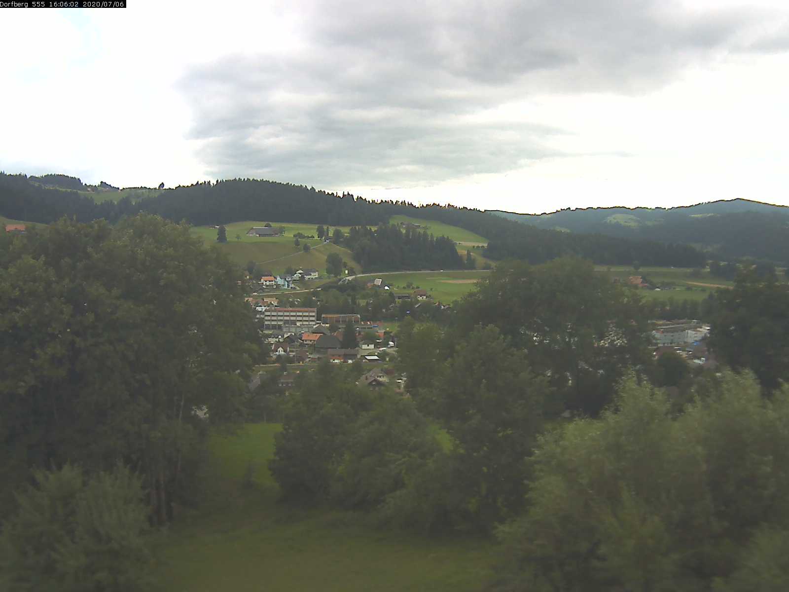 Webcam-Bild: Aussicht vom Dorfberg in Langnau 20200706-160601