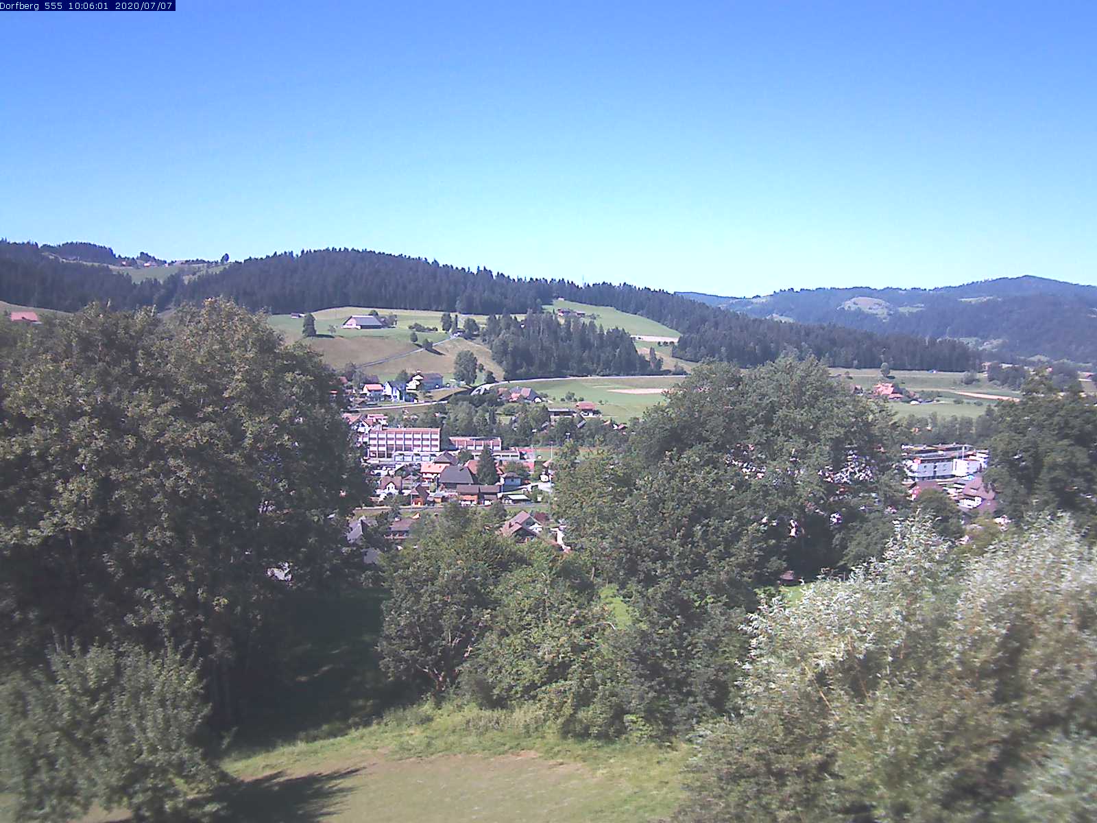Webcam-Bild: Aussicht vom Dorfberg in Langnau 20200707-100601