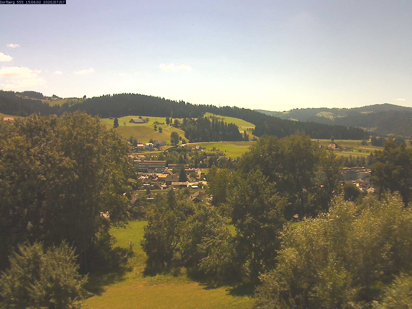 Webcam-Bild: Aussicht vom Dorfberg in Langnau 20200707-150601