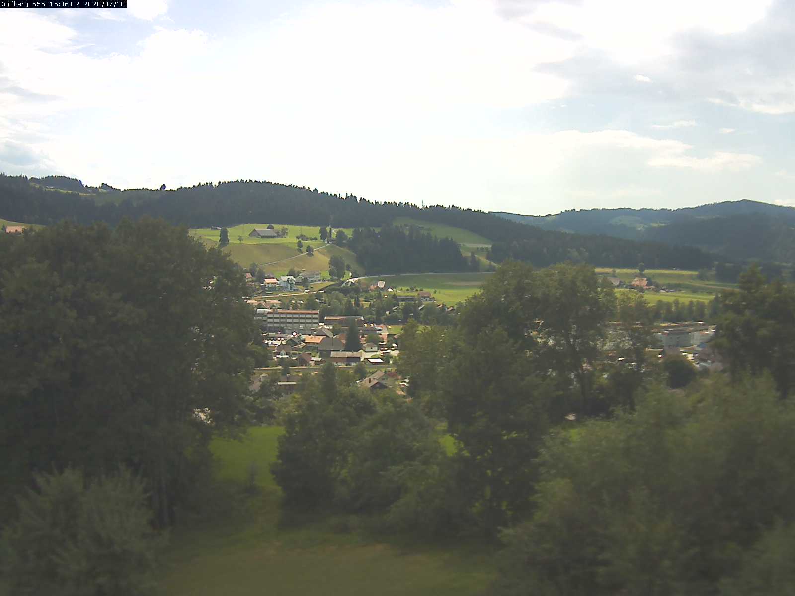 Webcam-Bild: Aussicht vom Dorfberg in Langnau 20200710-150602
