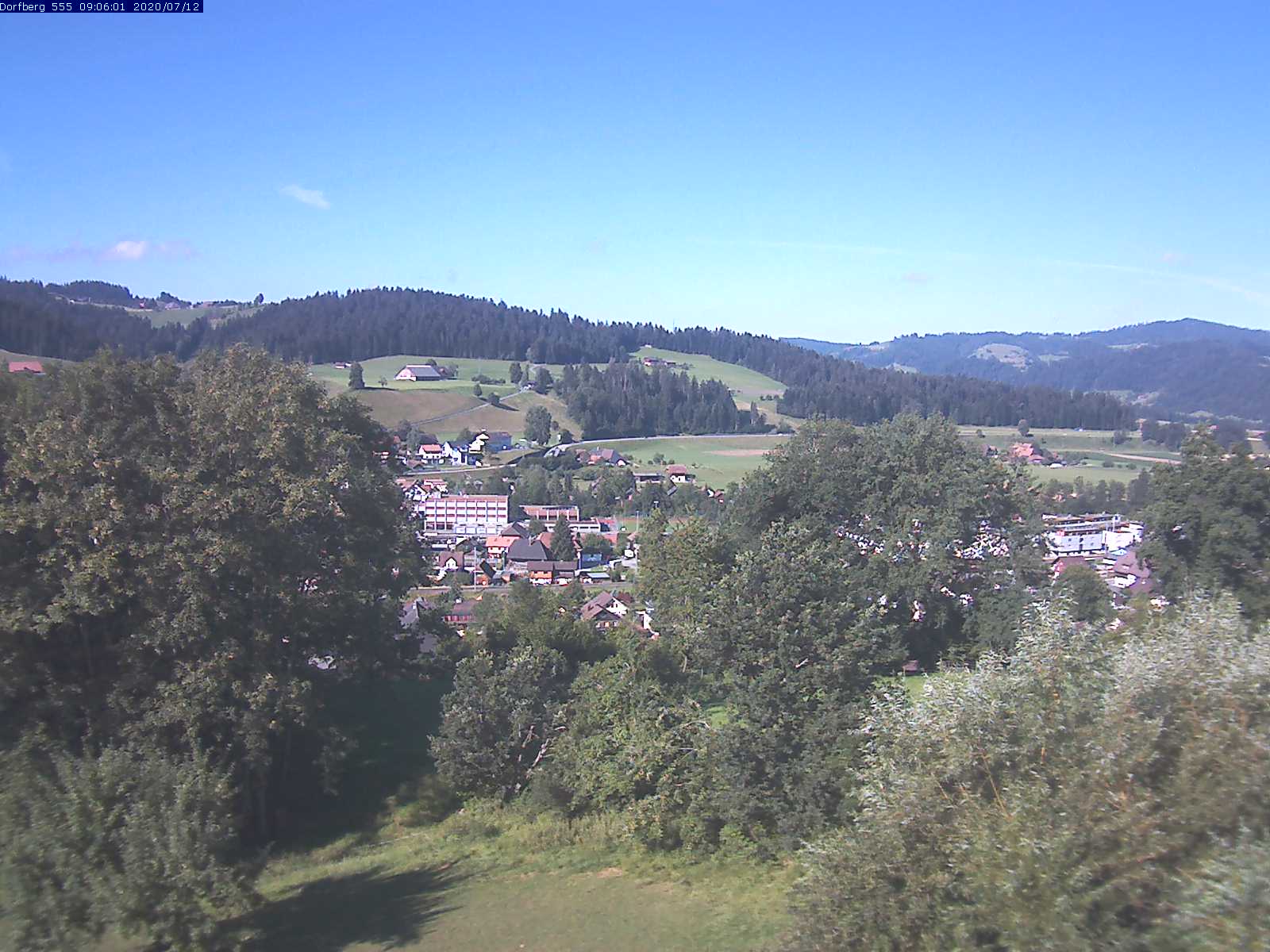 Webcam-Bild: Aussicht vom Dorfberg in Langnau 20200712-090601