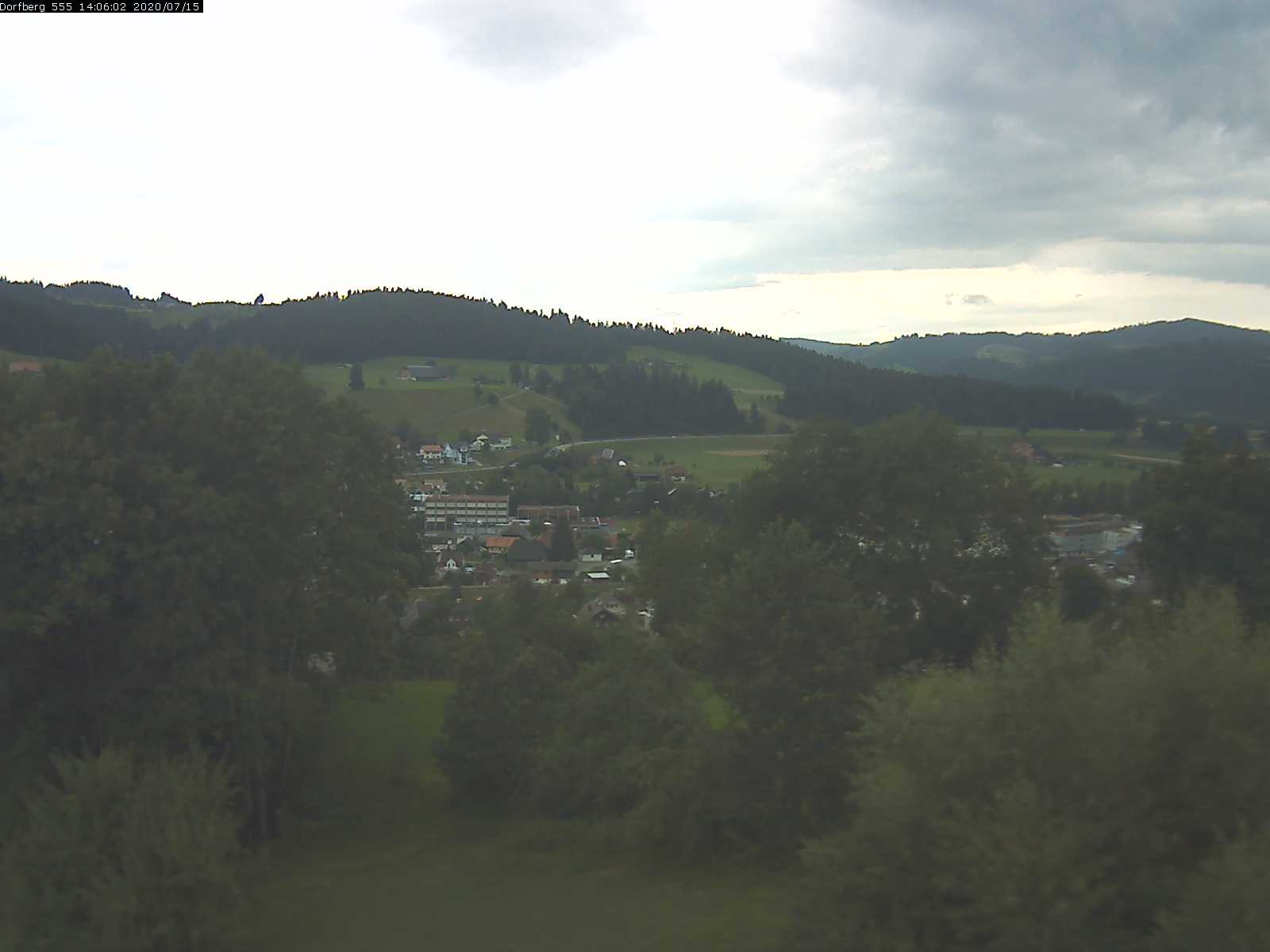 Webcam-Bild: Aussicht vom Dorfberg in Langnau 20200715-140601
