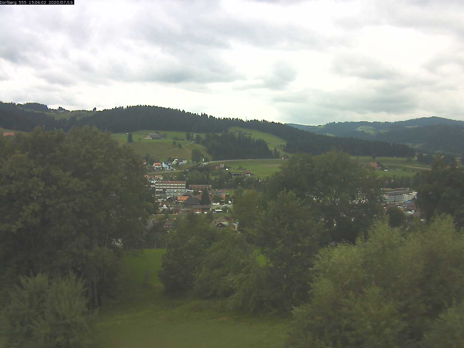 Webcam-Bild: Aussicht vom Dorfberg in Langnau 20200716-150601