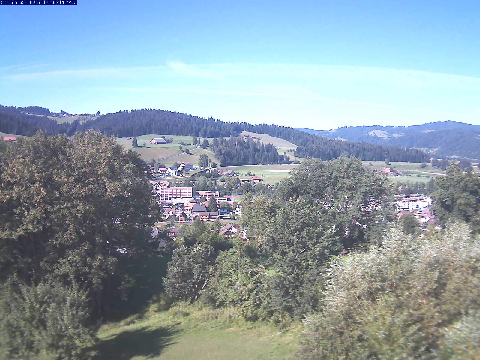 Webcam-Bild: Aussicht vom Dorfberg in Langnau 20200719-090601