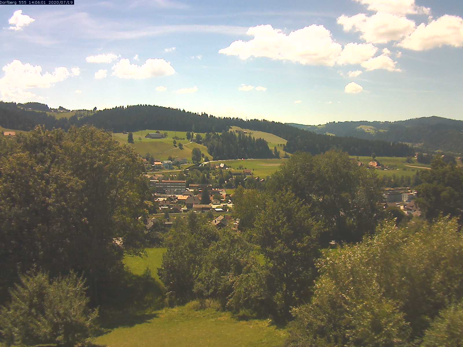 Webcam-Bild: Aussicht vom Dorfberg in Langnau 20200719-140601