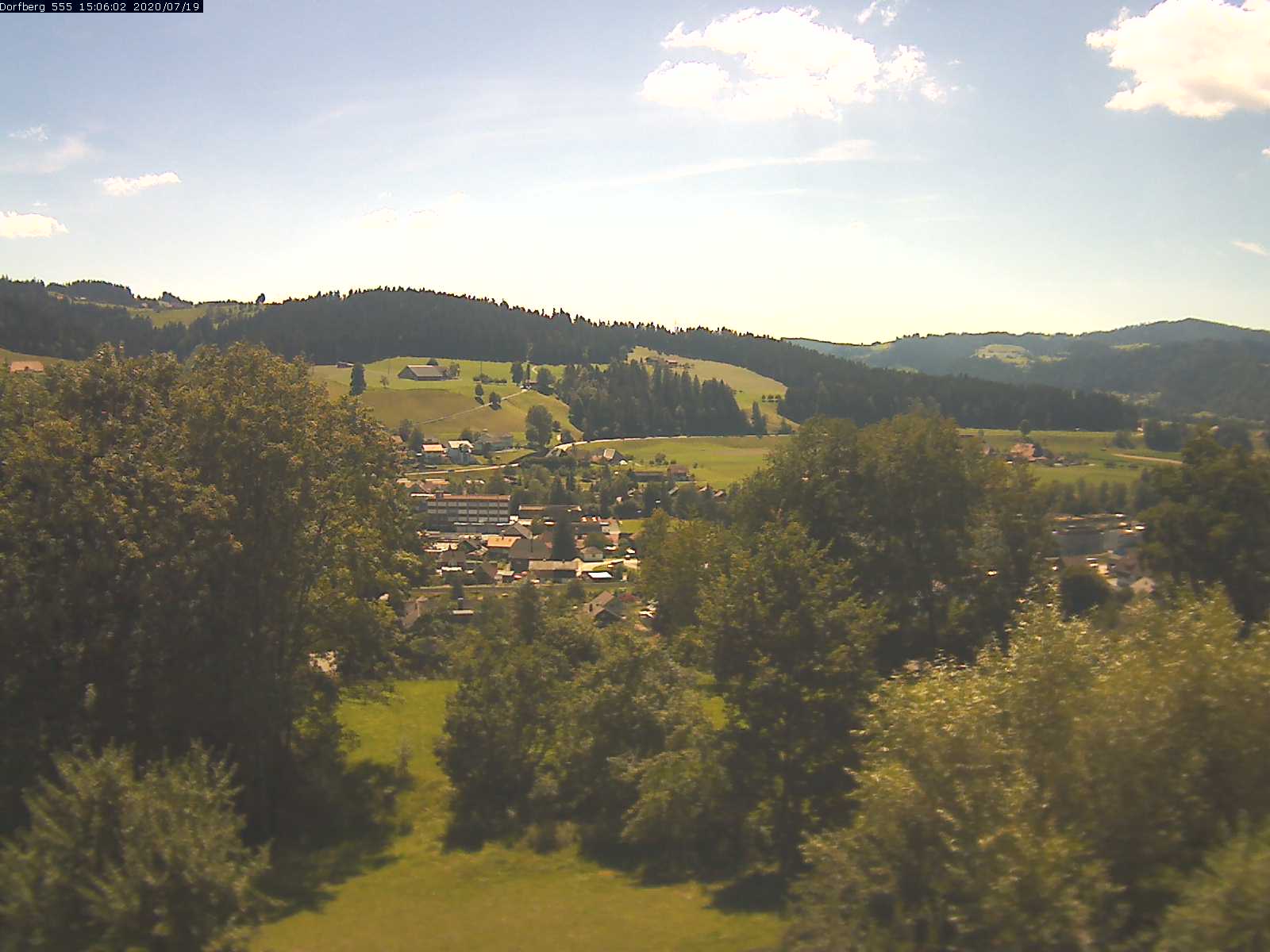 Webcam-Bild: Aussicht vom Dorfberg in Langnau 20200719-150601